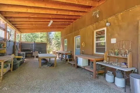2499 Cedar Flat Rd, Williams, OR 97544 photo 3