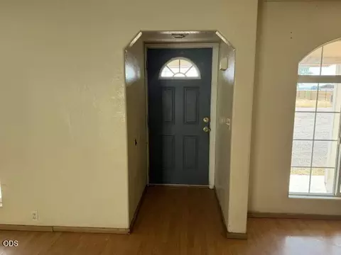 Entry Way - 7465 Table Rock Ter, Central Point, OR 97502 photo 1 of 1