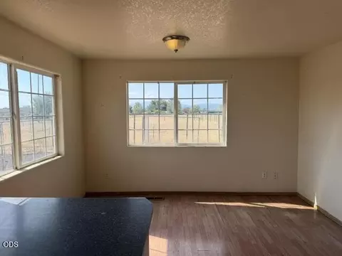 Living - 7465 Table Rock Ter, Central Point, OR 97502 photo 4 of 4