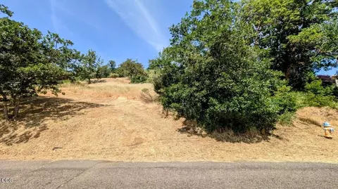 814 Mesa Dr, Eagle Point, OR 97524 photo 9