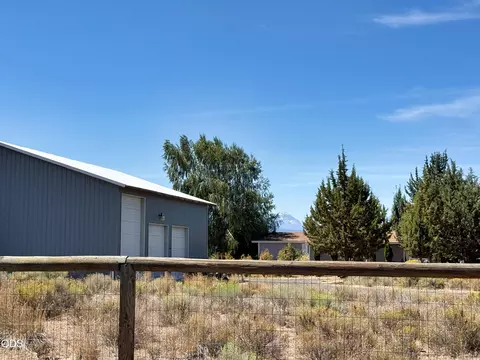Exterior - 65211 97th St, Bend, OR 97703 photo 7 of 8