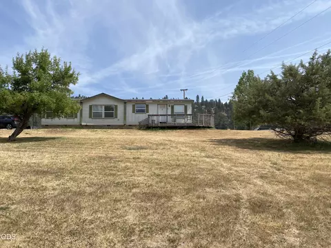 15311 Pioneer Rd, Klamath Falls, OR 97601