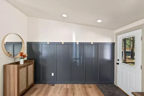Entry Way - 19700 Baker Rd, Bend, OR 97702 photo 1 of 1