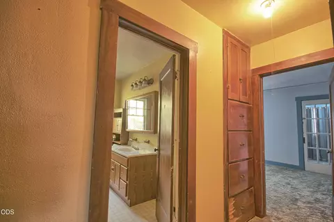 Entry Way - 12707 Highway 238, Applegate, OR 97530 photo 1 of 1