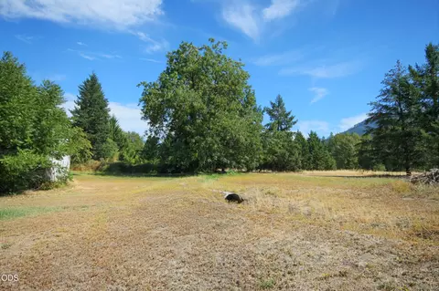 Exterior - 12707 Highway 238, Applegate, OR 97530 photo 9 of 13