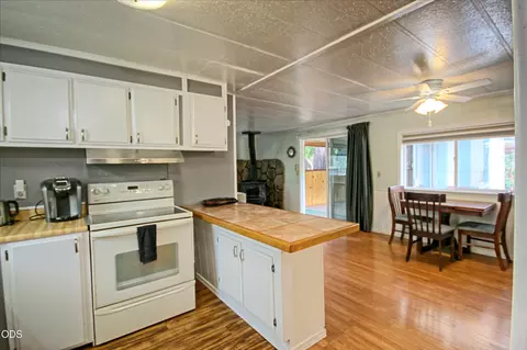 537 Thompson Creek Rd UNIT 43, Applegate, OR 97530 photo 11