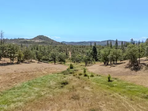 Other - 688 Worthington Rd, Eagle Point, OR 97524 photo 14 of 17