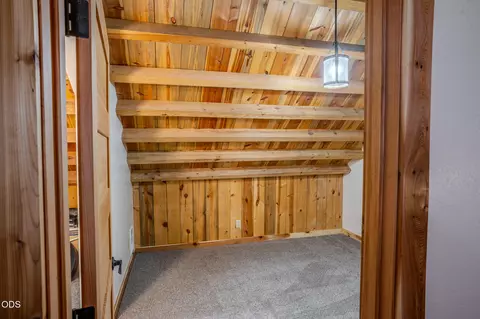 Bedroom - 688 Worthington Rd, Eagle Point, OR 97524 photo 6 of 10