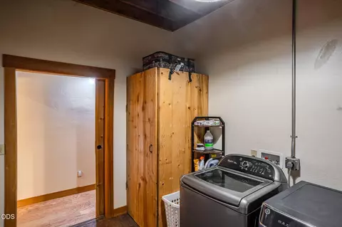 Other - 688 Worthington Rd, Eagle Point, OR 97524 photo 8 of 17
