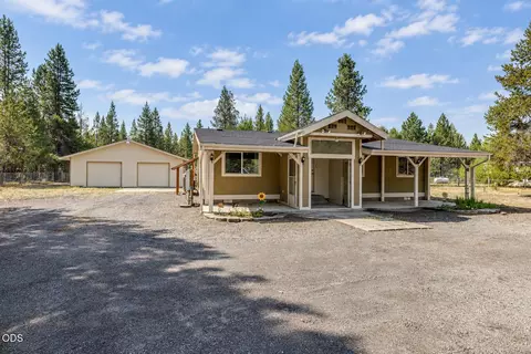 17045 West Dr, La Pine, OR 97739 photo 3