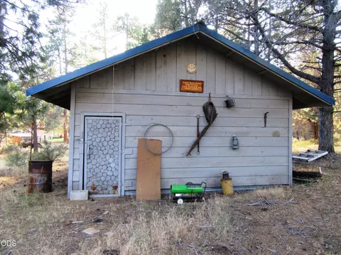 Exterior - 541 Mathews Rd, Dorris, CA 96023 photo 17 of 31