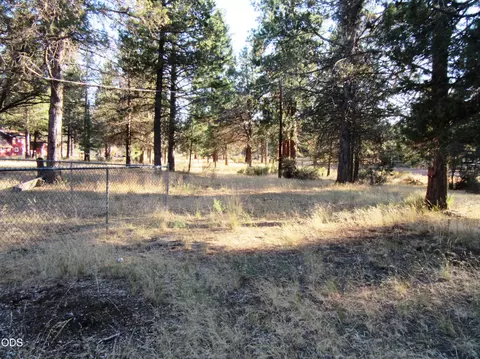 Exterior - 541 Mathews Rd, Dorris, CA 96023 photo 13 of 31
