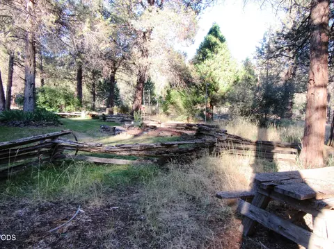 Exterior - 541 Mathews Rd, Dorris, CA 96023 photo 11 of 31