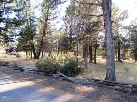 Exterior - 541 Mathews Rd, Dorris, CA 96023 photo 28 of 31
