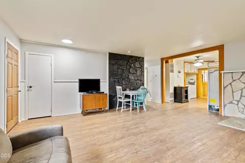 Living - 12342 Sun Forest Dr, La Pine, OR 97739 photo 1 of 1