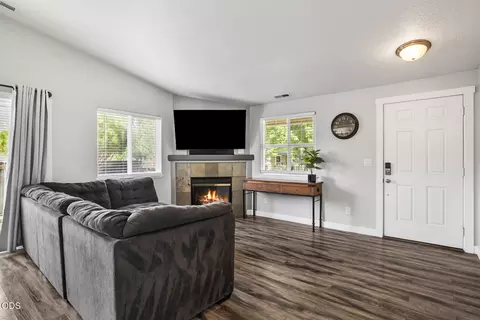 Living - 61049 Larkspur Loop, Bend, OR 97702 photo 1 of 4