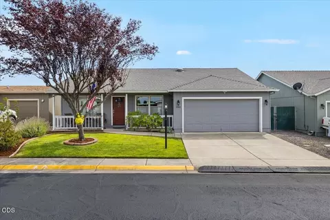 2360 Evan Way, Central Point, OR 97502