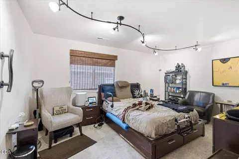 Bedroom - 613 Nottingham Ter, Eagle Point, OR 97524 photo 2 of 2