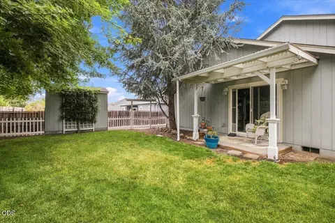 Exterior - 613 Nottingham Ter, Eagle Point, OR 97524 photo 6 of 7