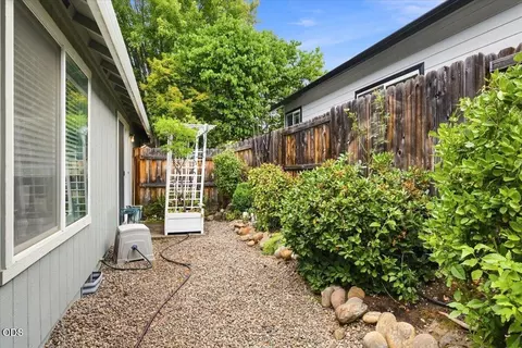 Exterior - 613 Nottingham Ter, Eagle Point, OR 97524 photo 3 of 7