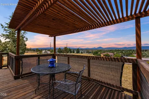10711 SW Shad Rd, Terrebonne, OR 97760
