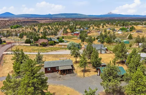 10711 SW Shad Rd, Terrebonne, OR 97760