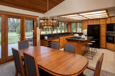 Dining - 57716 Vine Maple Ln, Sunriver, OR 97707 photo 1 of 1