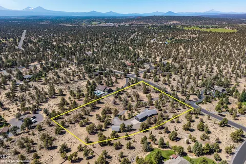 View/Area - 64741 Sylvan Loop, Bend, OR 97701 photo 3 of 4