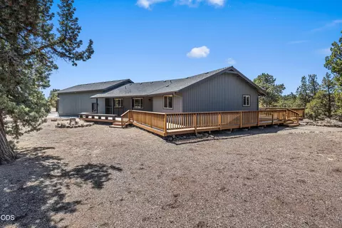 Exterior - 64741 Sylvan Loop, Bend, OR 97701 photo 4 of 9