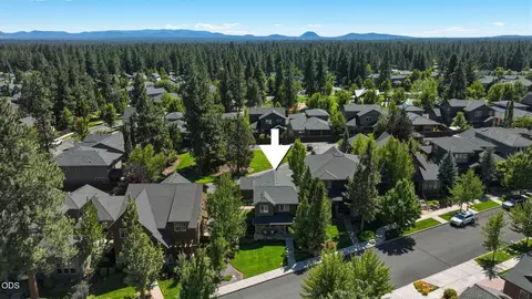 View/Area - 19689 Harvard Pl, Bend, OR 97702 photo 1 of 5