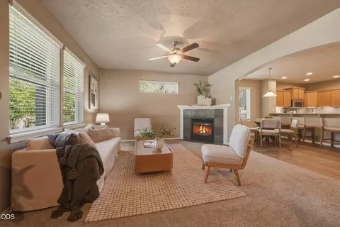Living - 19689 Harvard Pl, Bend, OR 97702 photo 2 of 3