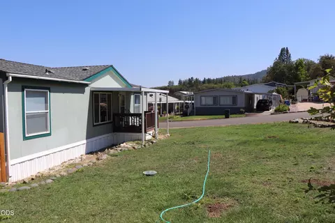 8401 Old Stage Rd #70, Central Point, OR 97502 photo 15
