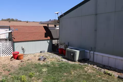 8401 Old Stage Rd #70, Central Point, OR 97502 photo 17