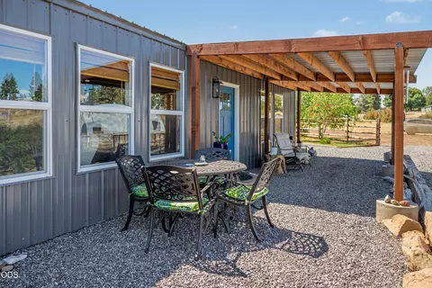Exterior - 34225 Deerpath Ct, Chiloquin, OR 97624 photo 7 of 10