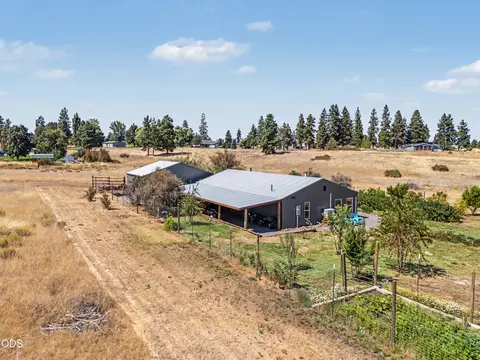 Exterior - 34225 Deerpath Ct, Chiloquin, OR 97624 photo 10 of 10