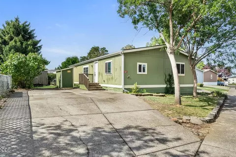 3600 Avenue G #SPC 106, White City, OR 97503