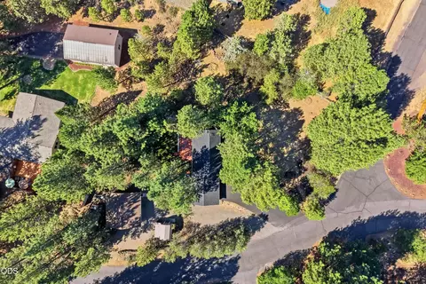 View/Area - 19684 Nugget Ave, Bend, OR 97702 photo 5 of 6