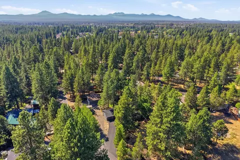 View/Area - 19684 Nugget Ave, Bend, OR 97702 photo 1 of 6