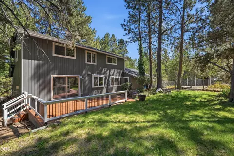 Exterior - 19684 Nugget Ave, Bend, OR 97702 photo 7 of 12