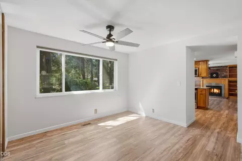 Living - 19684 Nugget Ave, Bend, OR 97702 photo 4 of 5