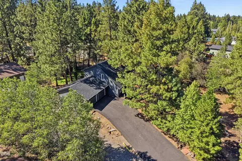 View/Area - 19684 Nugget Ave, Bend, OR 97702 photo 4 of 6