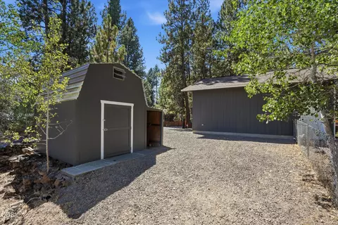 Exterior - 19684 Nugget Ave, Bend, OR 97702 photo 3 of 12
