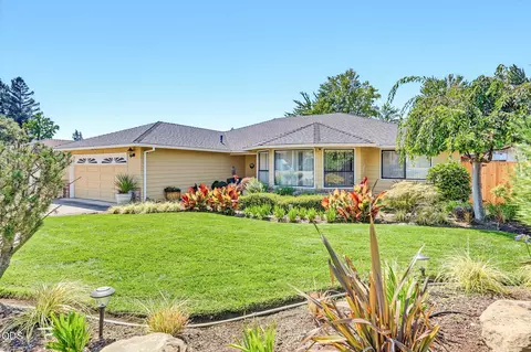 2315 Asher Dr, Medford, OR 97504