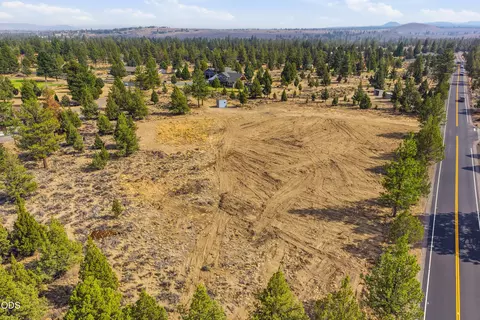 22018 Quebec Ct, Bend, OR 97702 photo 11