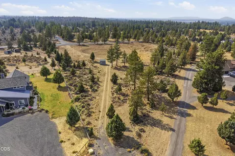 22018 Quebec Ct, Bend, OR 97702 photo 7