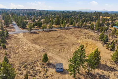 22018 Quebec Ct, Bend, OR 97702 photo 6