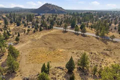 22018 Quebec Ct, Bend, OR 97702 photo 12