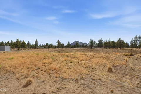 22018 Quebec Ct, Bend, OR 97702 photo 27