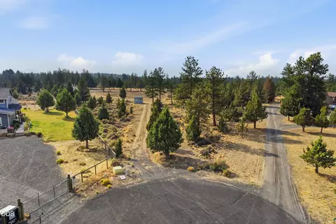 22018 Quebec Ct, Bend, OR 97702 photo 8