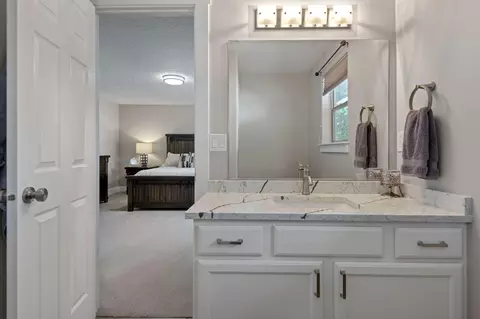 Bath - 17476 Rail Dr, Bend, OR 97707 photo 1 of 3